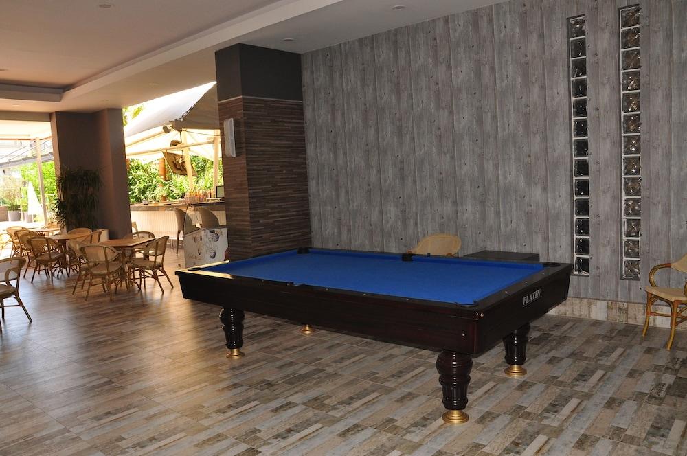 Vega Hotel apartamentowy 4*