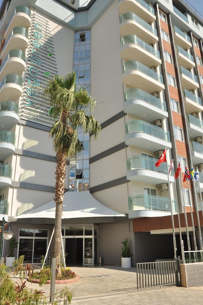 Vega Hotel apartamentowy 4*