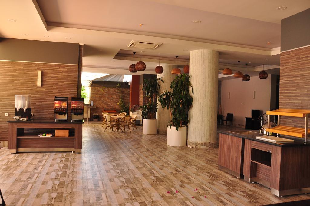 Vega Hotel apartamentowy 4*