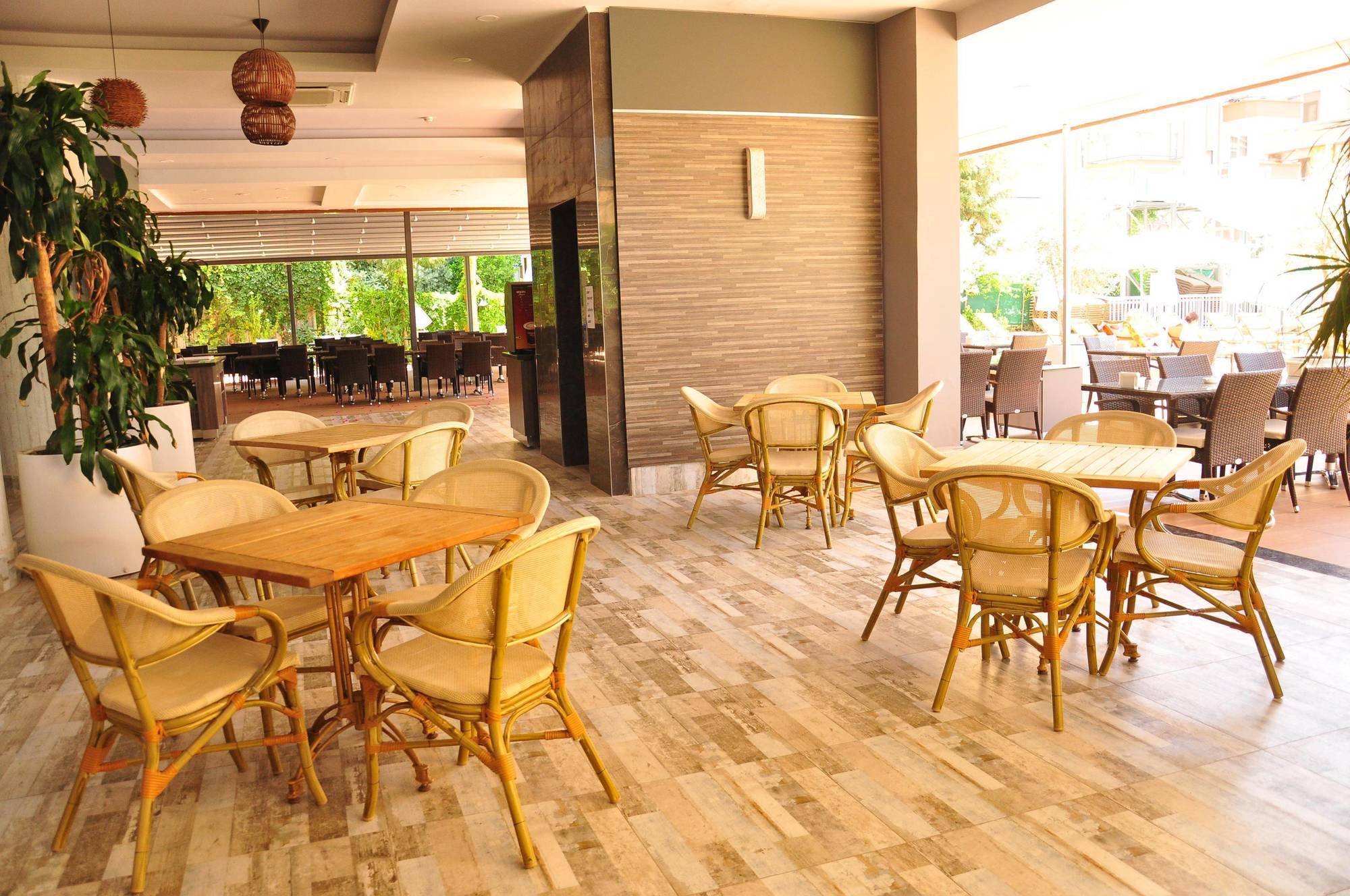 Hotel apartamentowy Vega 4*